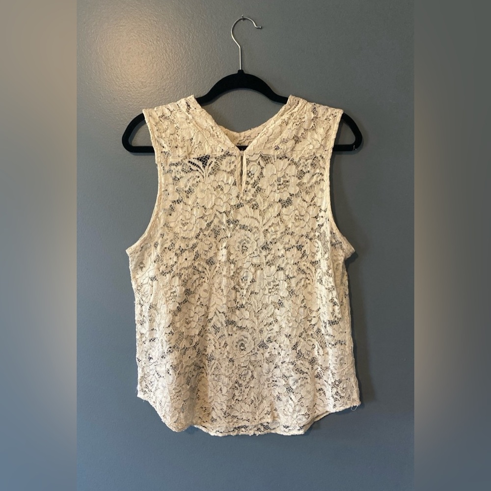 Who What Wear cream lace top XL